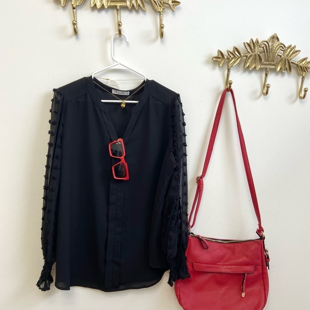 Sheer sleeve black blouse Xl pit 24”
